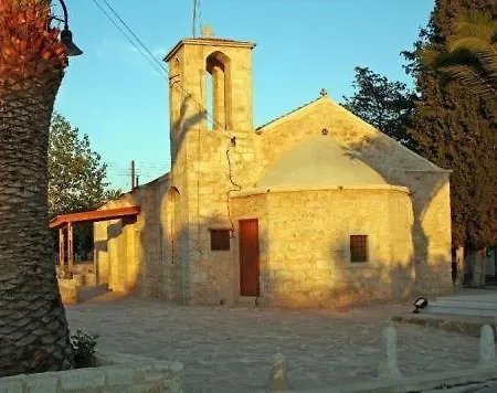 Arodes Asteria Volunteer & Youth Eco-hostel * Pano Arodes